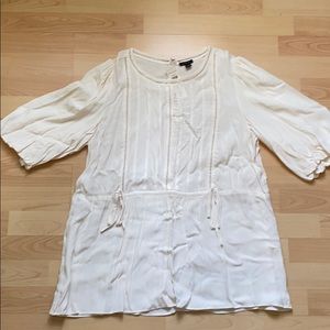 NWT Quarter sleeve blouse